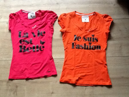 T-shirts met een V-kraag- Lola & Liza